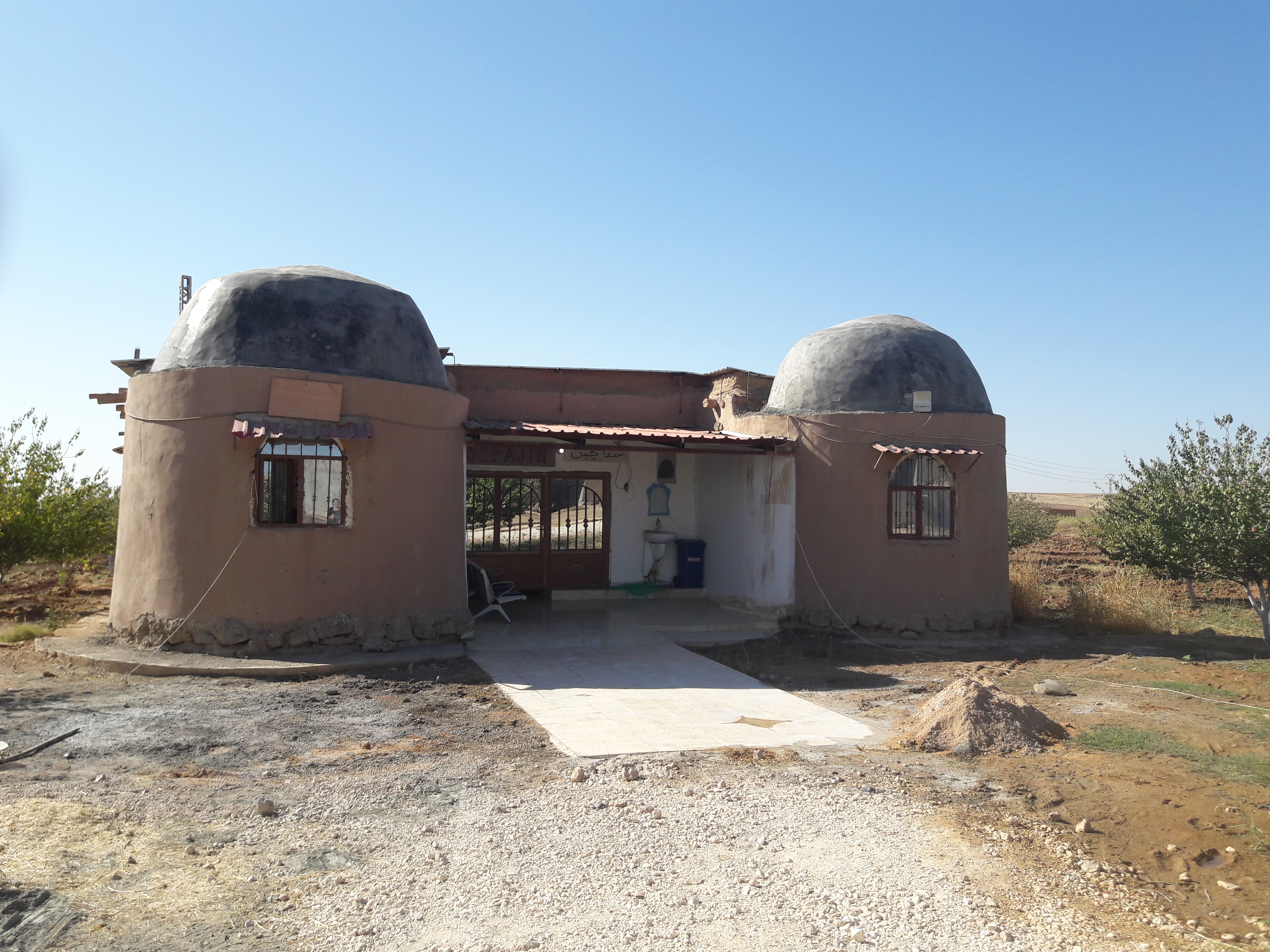 Das Gesundheitszentrum Sifajin im Frauendorf Jinwar